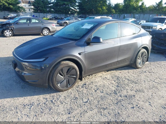 2026 TESLA MODEL Y 7SAYGDEEXTA388497 Photo 1
