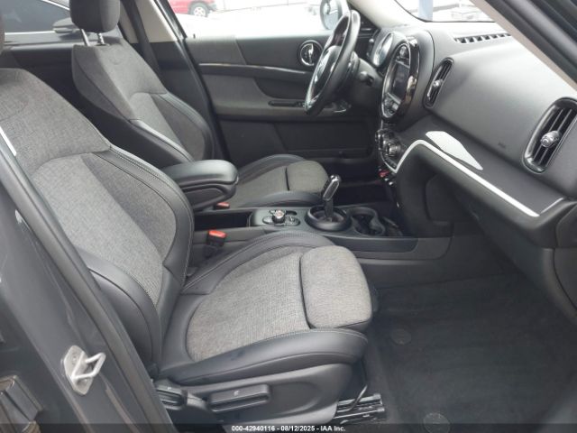 2020 MINI COUNTRYMAN WMZYX1C09L3L96870 Photo 4