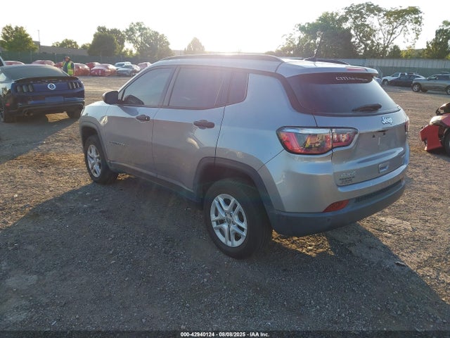Jeep Compass 2017 3C4NJDAB4HT667047 Image 3