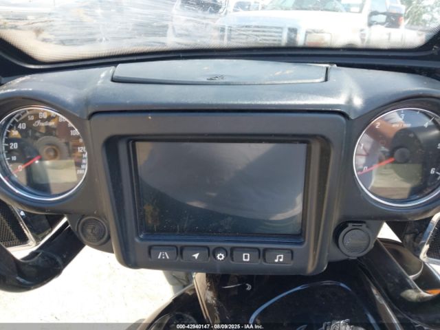 2021 INDIAN MOTORCYCLE CO. CHIEFTAIN 56KTCBAA7M3393677 Photo 6