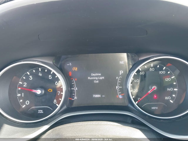 3C4NJDBB7JT112436 Jeep 2018