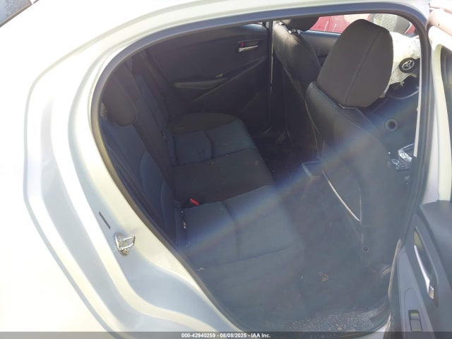 3MYDLBJV0LY705469 Toyota p5v