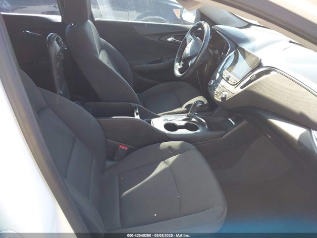 Chevrolet lfv - direct injection, variable valve timing, gen 1 2018 1G1ZD5ST4JF258061 Image 5