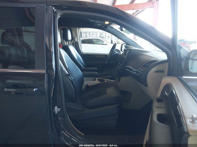 Dodge 2019 2019 2C4RDGCG8KR580040 Image 5