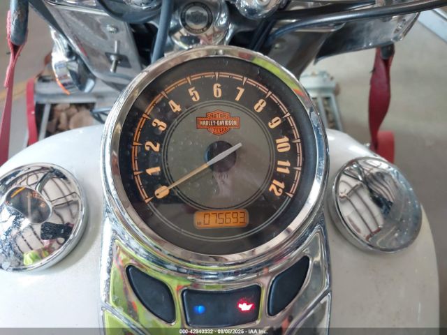 2012 HARLEY-DAVIDSON FLSTC 1HD1BWV14CB030046 Photo 6