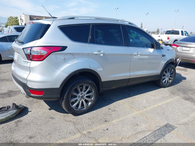 1FMCU0J92HUF11109 Ford 2017