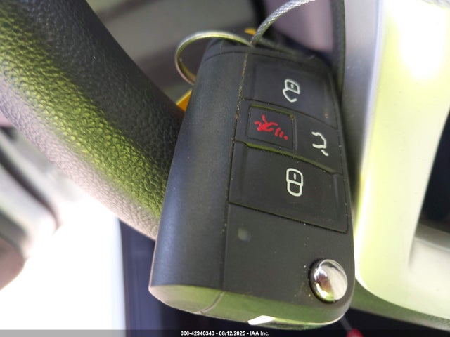3VWCB7BU3LM061647 Volkswagen 1.4 tsi