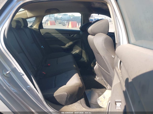 1HGCV3F12KA010110 Honda lfb2