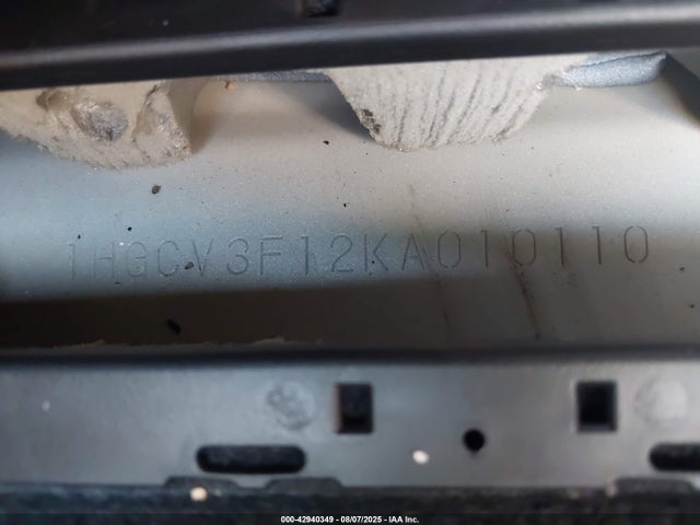 1HGCV3F12KA010110 Honda lfb2