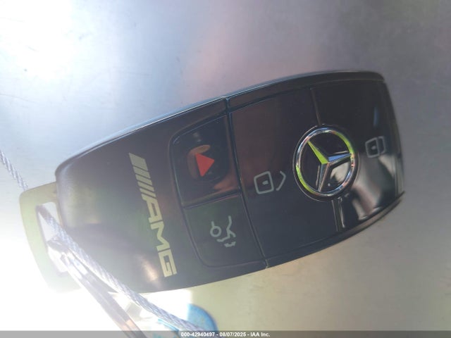 4JGFD6BB9MA454825 Mercedes-Benz m256
