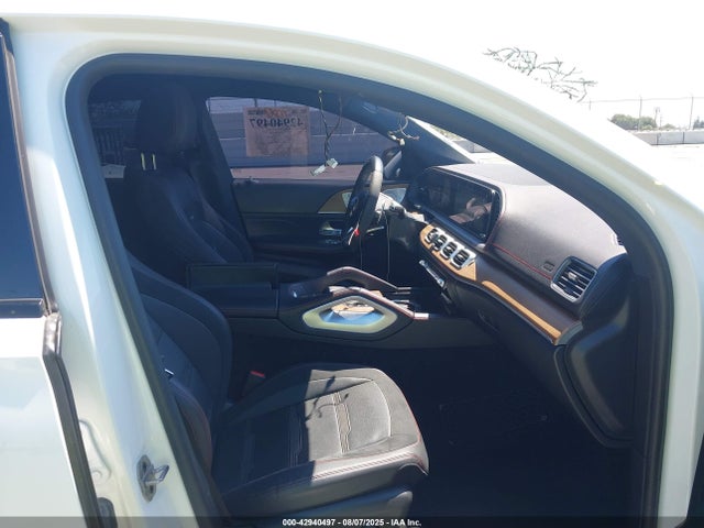 4JGFD6BB9MA454825 Mercedes-Benz m256