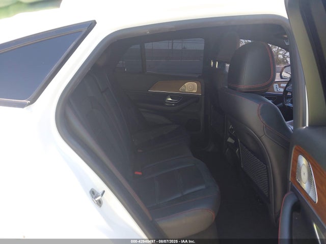 4JGFD6BB9MA454825 Mercedes-Benz m256