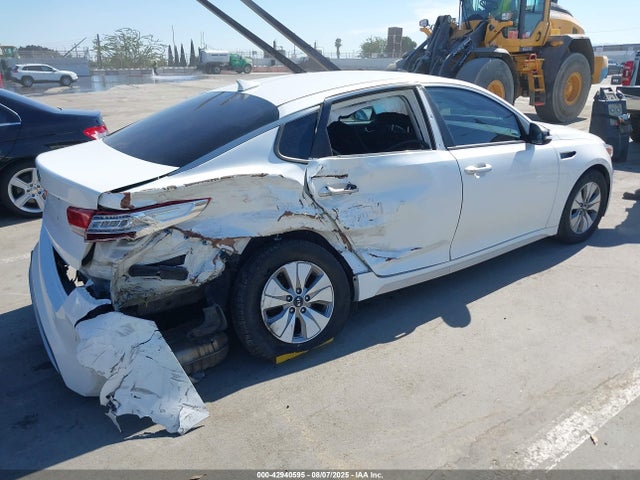 KNAGT4LC2H5005196 KIA Optima