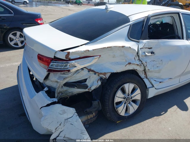 KNAGT4LC2H5005196 KIA Optima