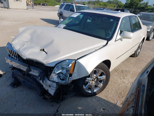 2011 CADILLAC DTS 1G6KH5E61BU135854 Photo 1