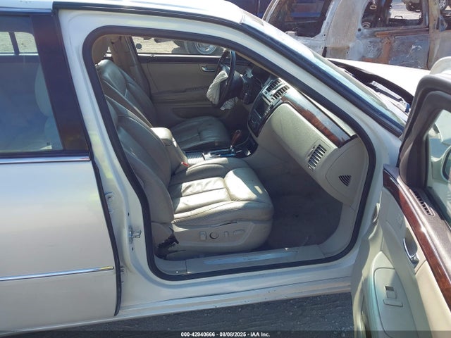 2011 CADILLAC DTS 1G6KH5E61BU135854 Photo 4
