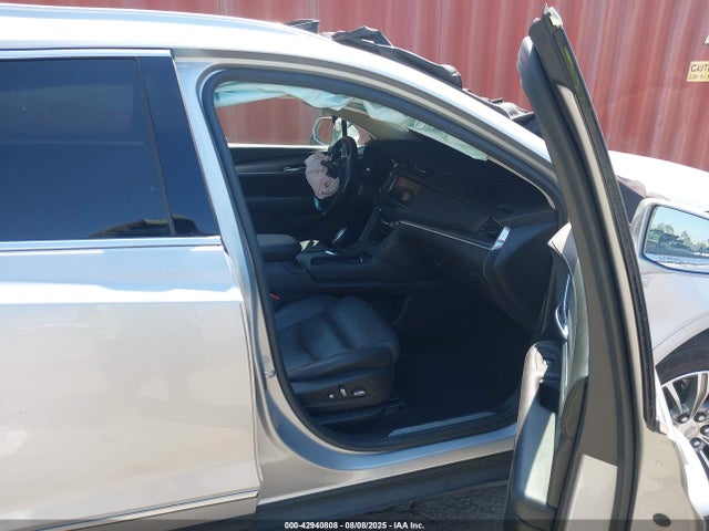 2018 CADILLAC XT5 1GYKNDRS1JZ208997 Photo 4