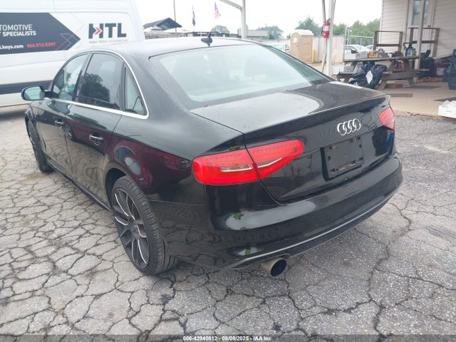 2015 AUDI A4 WAUAFAFL7FA076129 Photo 2
