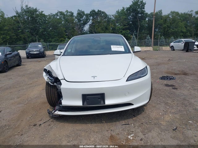 5YJ3E1EA5RF830431 Tesla 2024