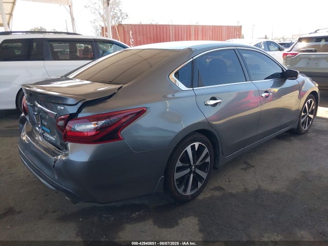 1N4AL3AP4JC198368 Nissan 2018