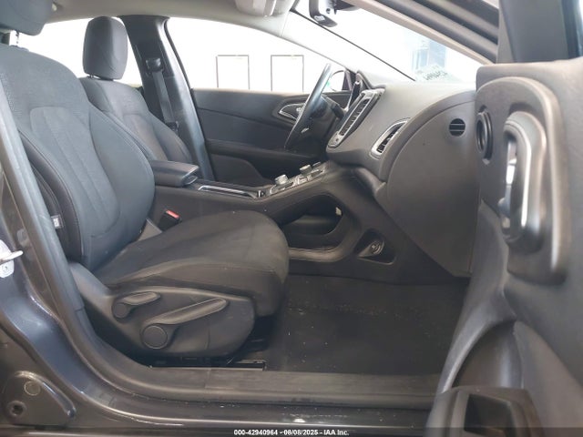 Chrysler 2016 2016 1C3CCCAB6GN169673 Image 5