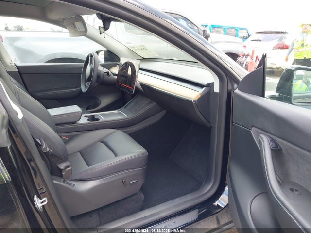 2022 TESLA MODEL Y 7SAYGDEE8NA004042 Photo 4