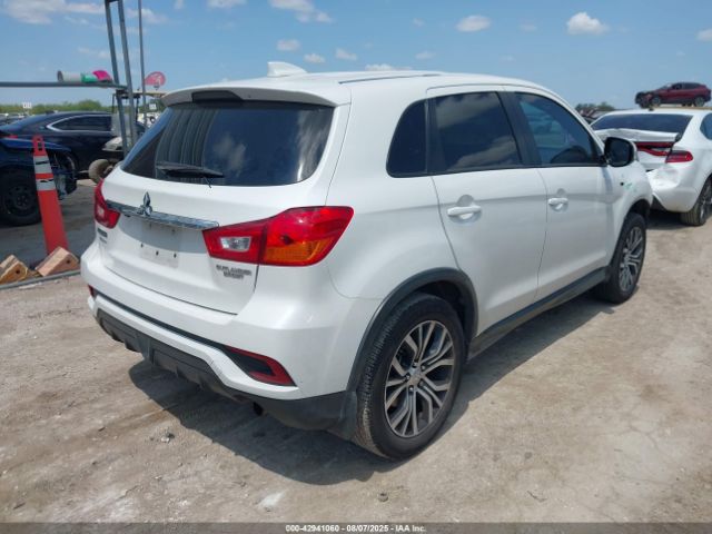 2018 MITSUBISHI OUTLANDER SPORT JA4AP3AU6JU005114 Photo 3