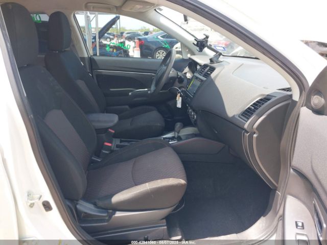 2018 MITSUBISHI OUTLANDER SPORT JA4AP3AU6JU005114 Photo 4