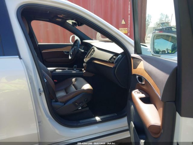 2022 VOLVO XC90 RECHARGE PLUG-IN HYBRID YV4BR0CZ5N1816760 Photo 4