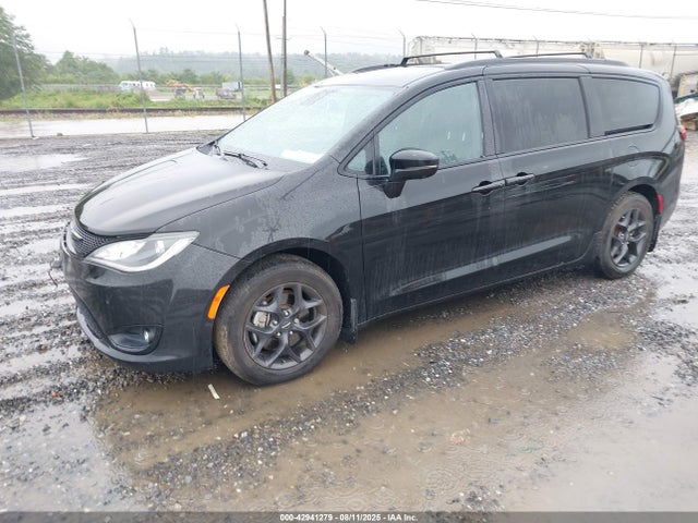 Chrysler Pacifica 2020 2C4RC1GG3LR118495 Image 2