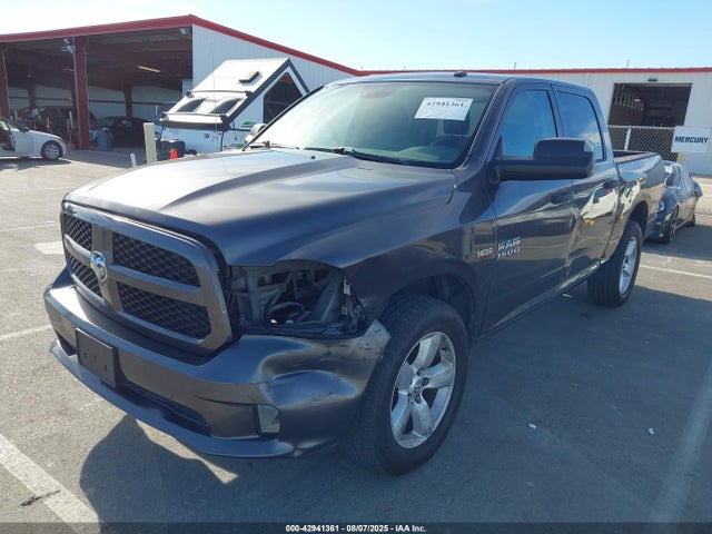 RAM 1500 2015 3C6RR7KT8FG699385 Image 2