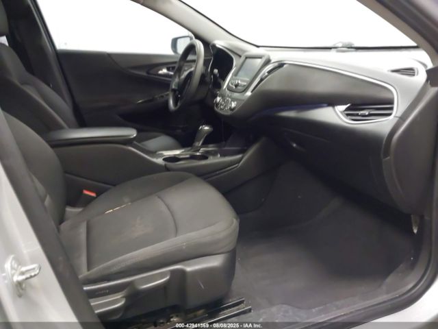 2016 CHEVROLET MALIBU 1G1ZE5ST8GF290999 Photo 4