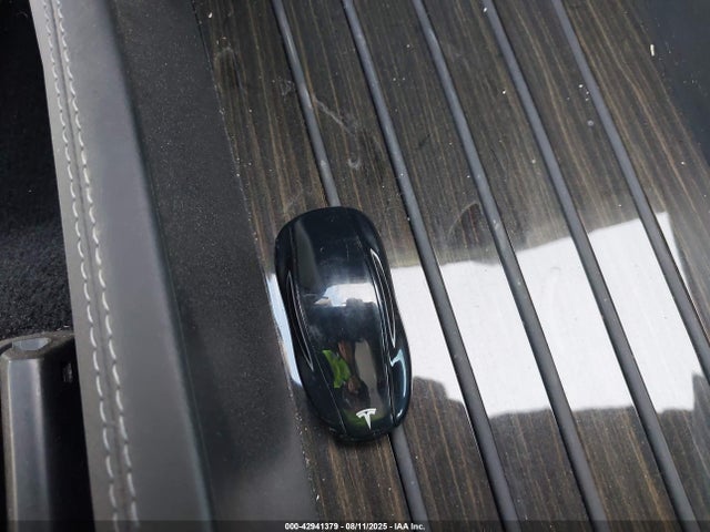 2015 TESLA MODEL S 5YJSA1E17FF110244 Photo 10