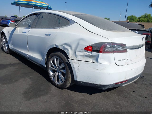 2015 TESLA MODEL S 5YJSA1E17FF110244 Photo 2