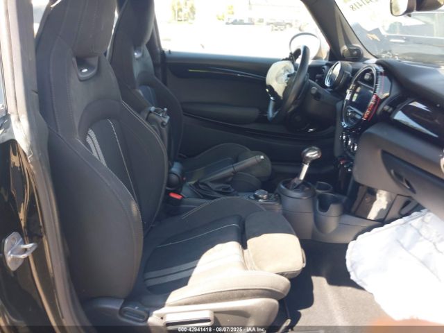 2019 MINI HARDTOP WMWXM9C58K2J08496 Photo 4