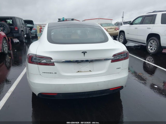 Tesla MODEL S 2017 5YJSA1E2XHF199335 Image 16
