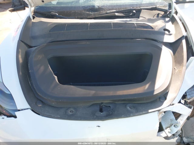 2024 TESLA MODEL Y 7SAYGDEE8RA258579 Photo 9
