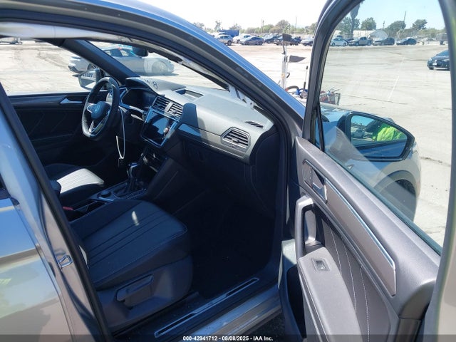 3VV8B7AX5NM102739 Volkswagen Tiguan