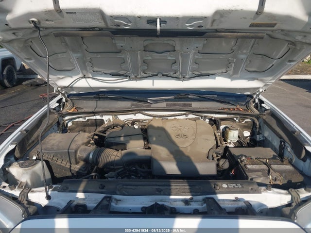 3TMAZ5CN6KM084422 Toyota Tacoma Sr5 V6