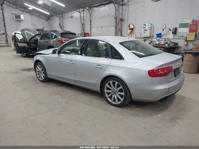 2013 AUDI A4 WAUHFAFL7DN019174 Photo 2