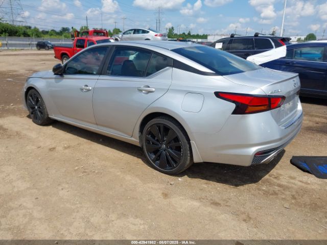 2019 NISSAN ALTIMA 1N4BL4CW3KC144477 Photo 2