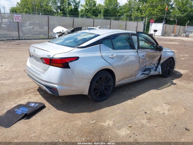 2019 NISSAN ALTIMA 1N4BL4CW3KC144477 Photo 3