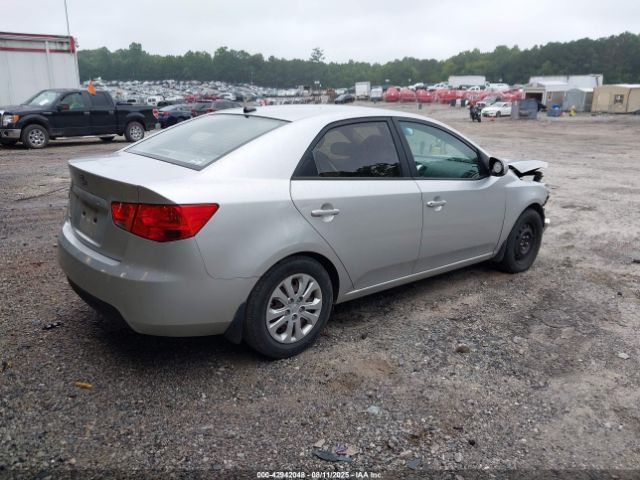 2013 KIA FORTE KNAFT4A2XD5664725 Photo 3