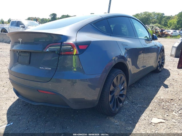 2023 TESLA MODEL Y 7SAYGDEF2PF706386 Photo 3