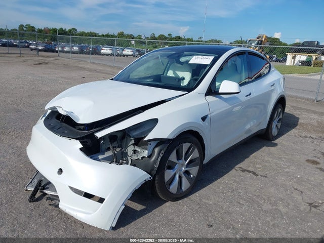 2024 TESLA MODEL Y 7SAYGDEE3RA279534 Photo 1