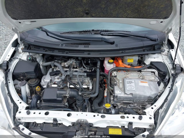 JTDKDTB32E1562635 Toyota 1nz-fxe+1lm
