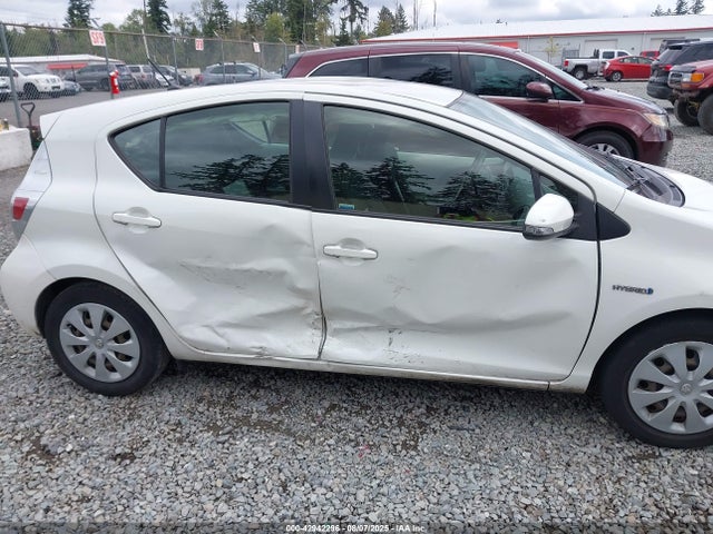 JTDKDTB32E1562635 Toyota 1nz-fxe+1lm