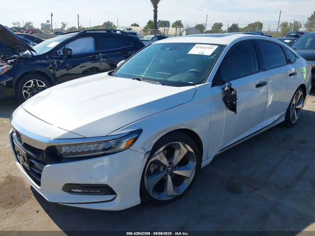 Honda l15be 2018 1HGCV1F97JA117341 Image 2
