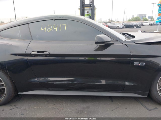 Ford 5.0l 4v premium fuel 2018 1FA6P8CF6J5176775 Image 13