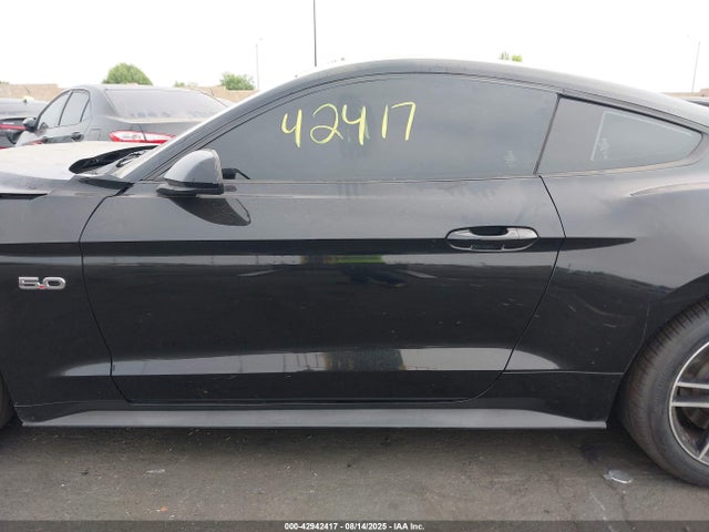 Ford 5.0l 4v premium fuel 2018 1FA6P8CF6J5176775 Image 14